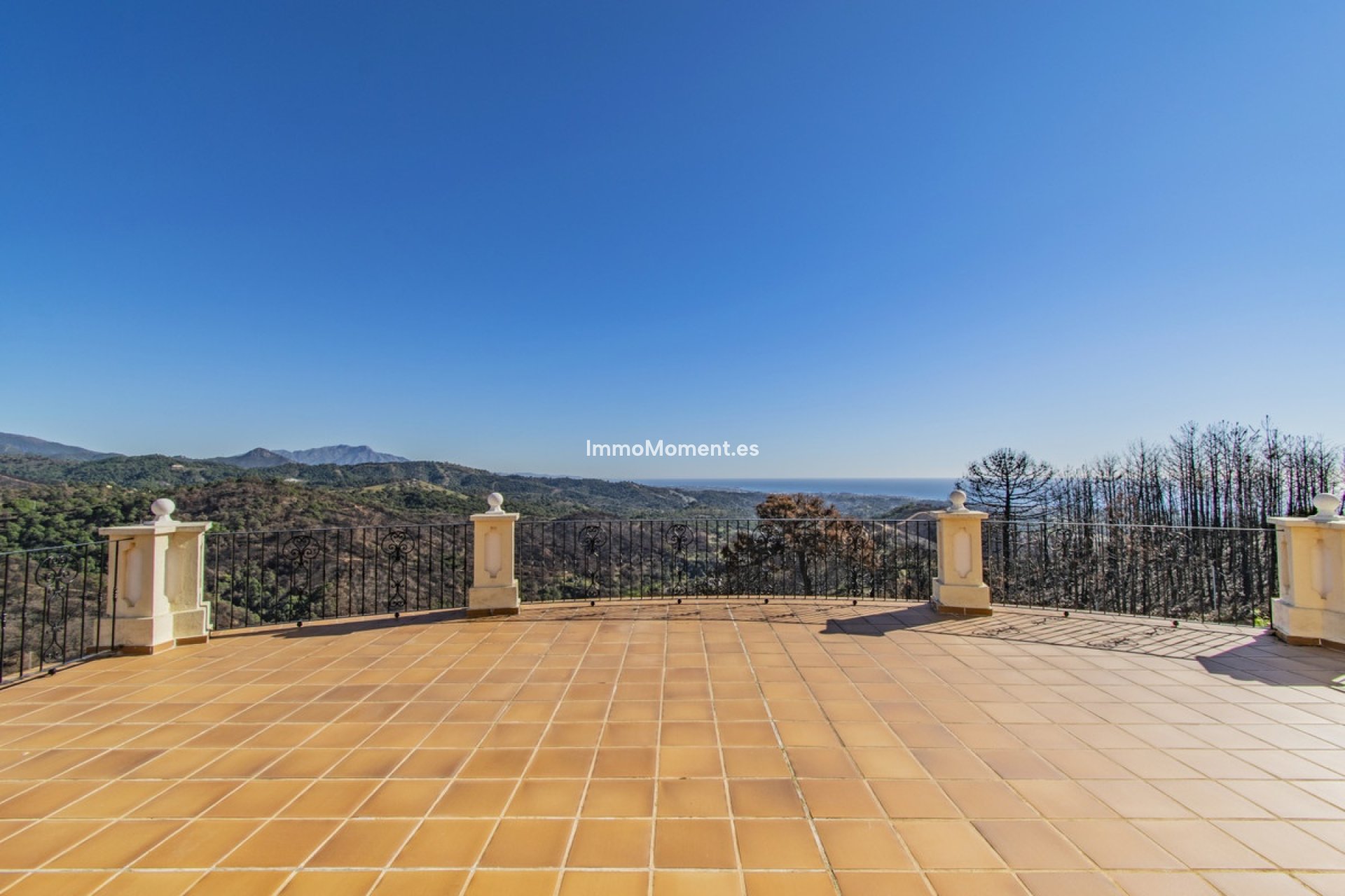 Wiederverkauf - Freistehende Villa - Estepona  - Estepona Centro