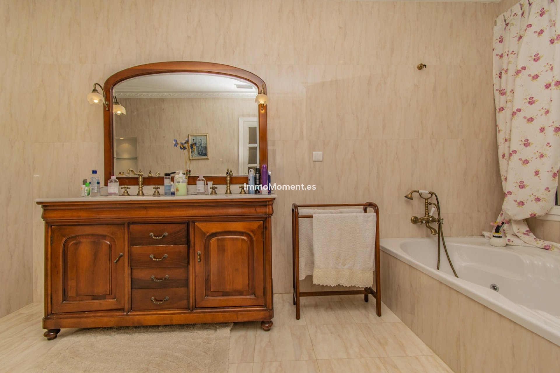 Wiederverkauf - Freistehende Villa - Estepona  - Estepona Centro