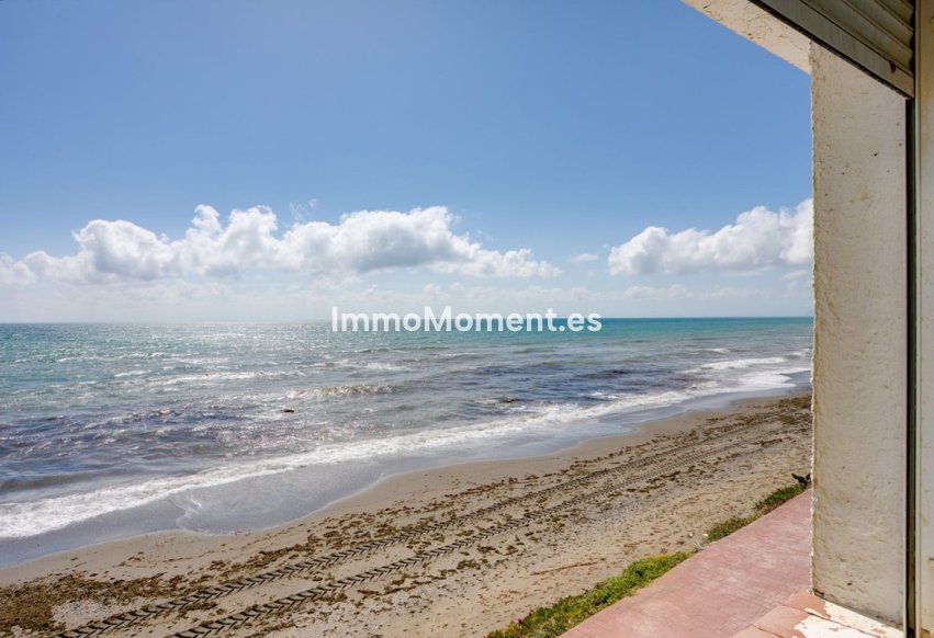 Wiederverkauf - Freistehende Villa - Estepona  - Estepona Centro