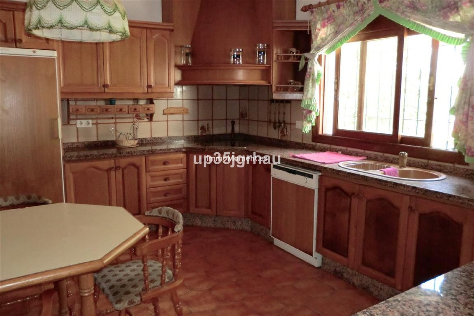 Wiederverkauf - Freistehende Villa - Estepona  - Estepona Centro