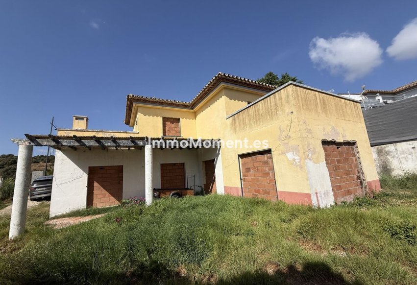 Wiederverkauf - Freistehende Villa - Estepona  - Estepona Centro
