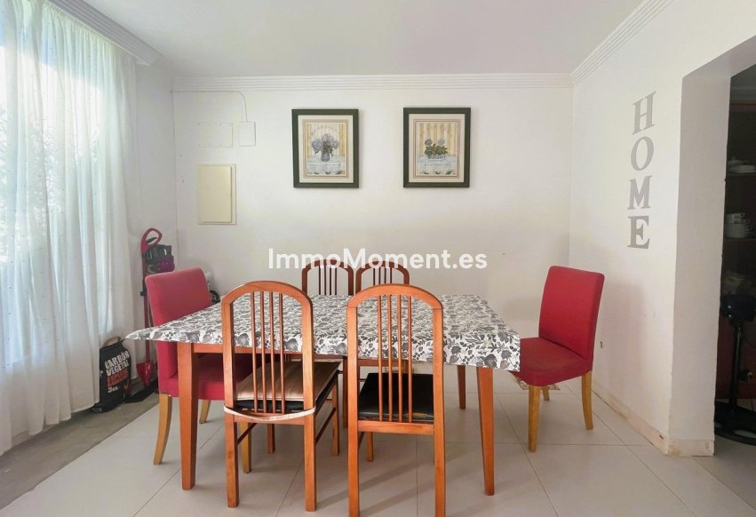 Wiederverkauf - Freistehende Villa - Estepona  - Estepona Centro