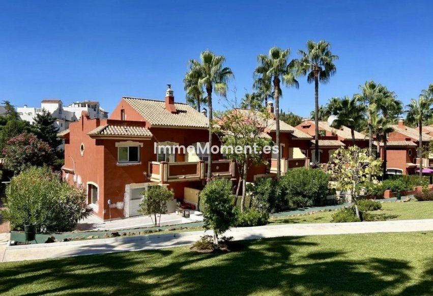 Wiederverkauf - Freistehende Villa - Estepona  - Estepona Centro