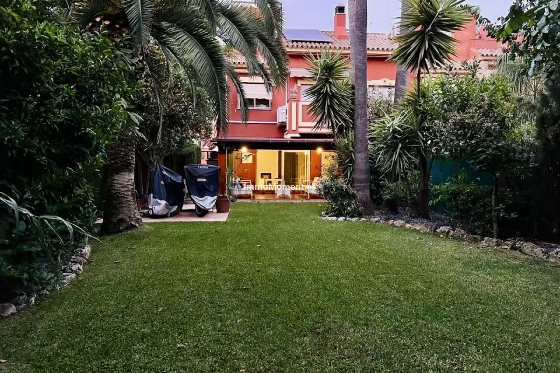 Wiederverkauf - Freistehende Villa - Estepona  - Estepona Centro