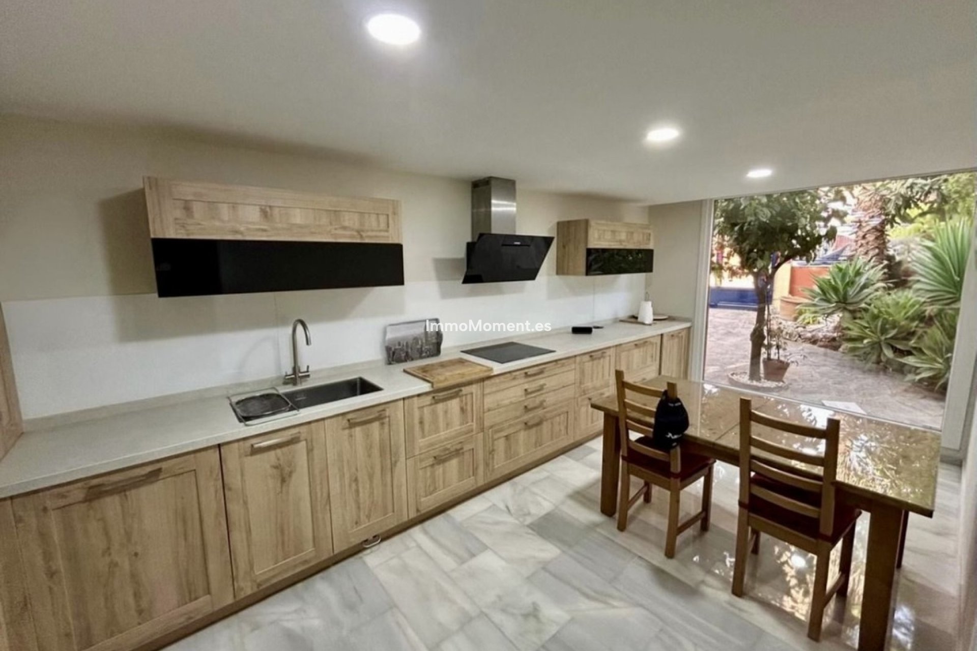 Wiederverkauf - Freistehende Villa - Estepona  - Estepona Centro