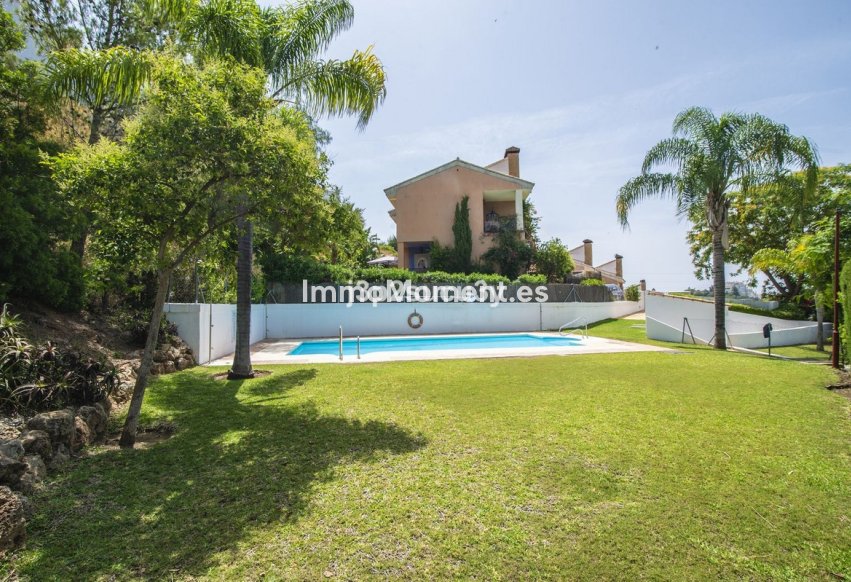 Wiederverkauf - Freistehende Villa - Estepona  - Estepona Centro
