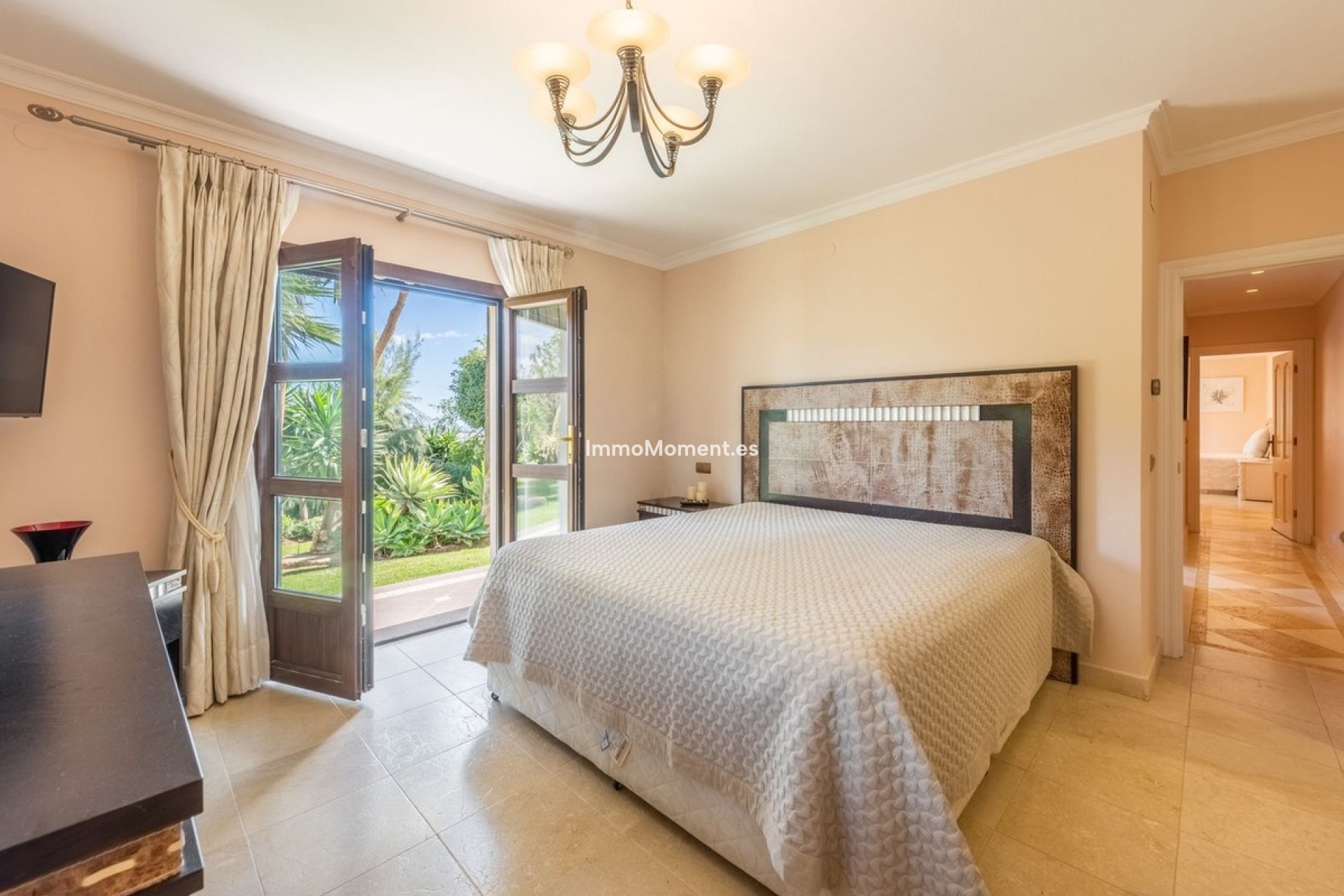 Wiederverkauf - Freistehende Villa - Estepona  - Estepona Centro
