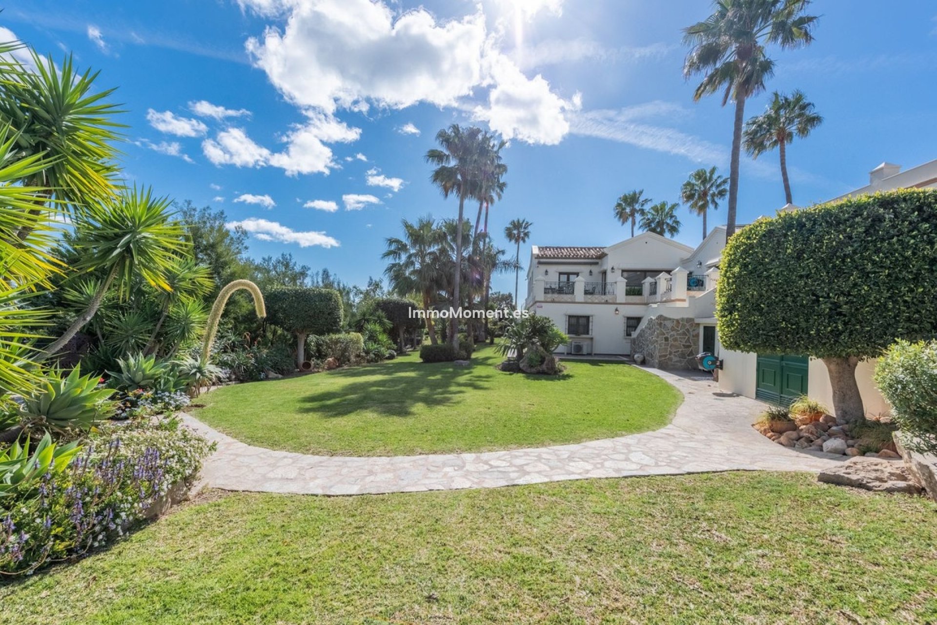 Wiederverkauf - Freistehende Villa - Estepona  - Estepona Centro