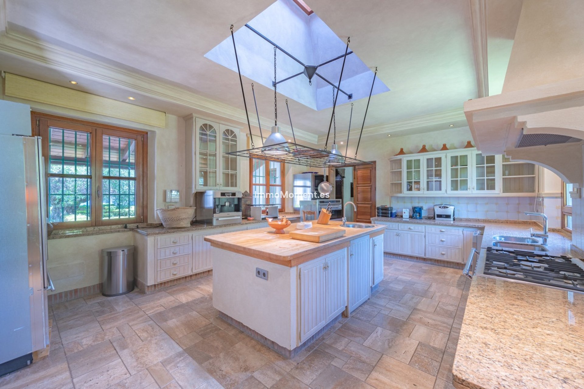 Wiederverkauf - Freistehende Villa - Estepona  - Estepona Centro
