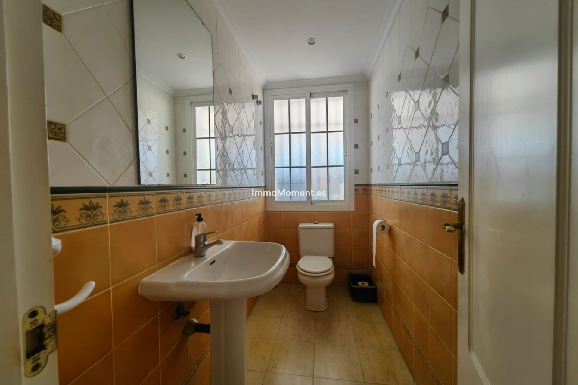 Wiederverkauf - Freistehende Villa - Estepona  - Estepona Centro