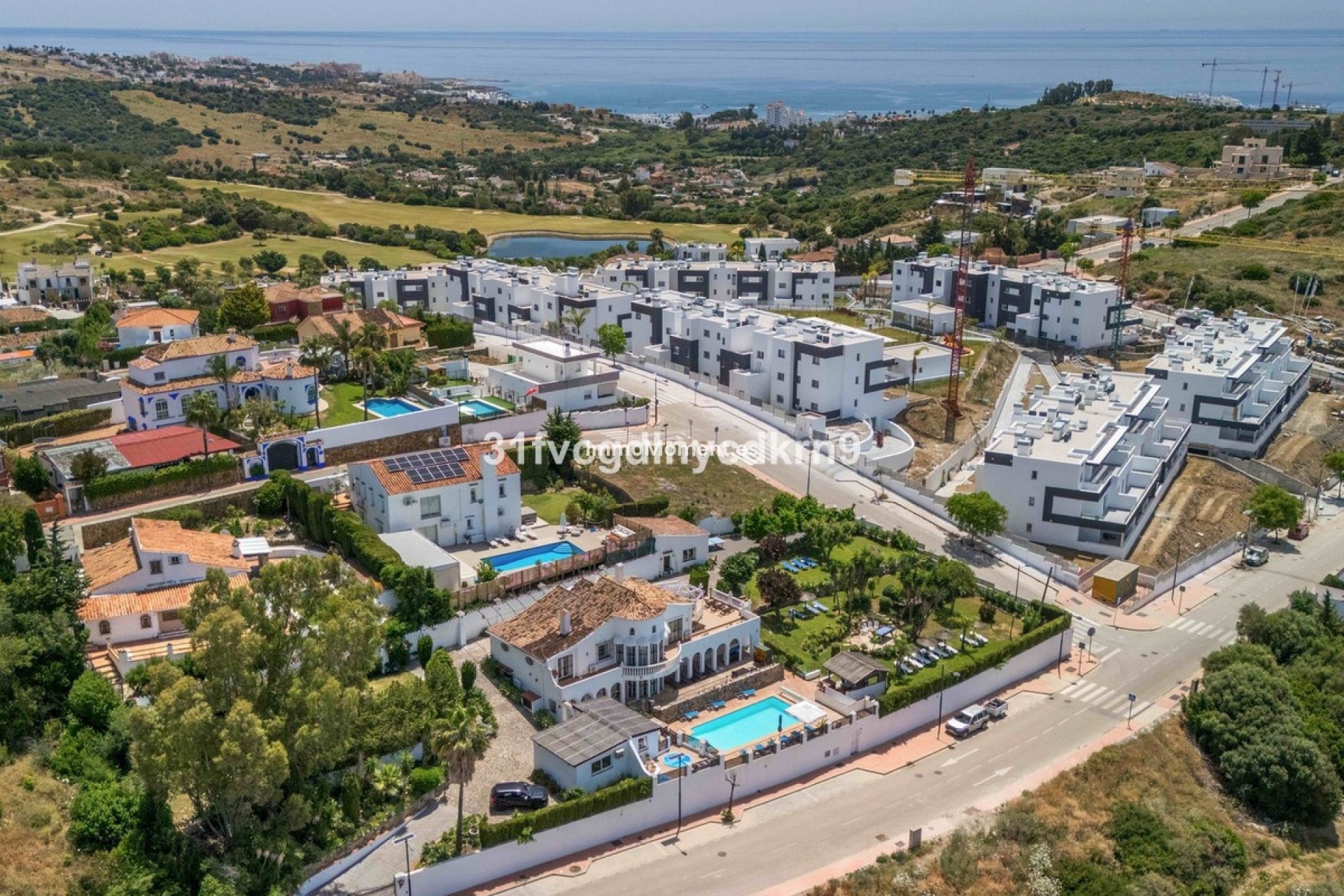 Wiederverkauf - Freistehende Villa - Estepona  - Estepona Centro