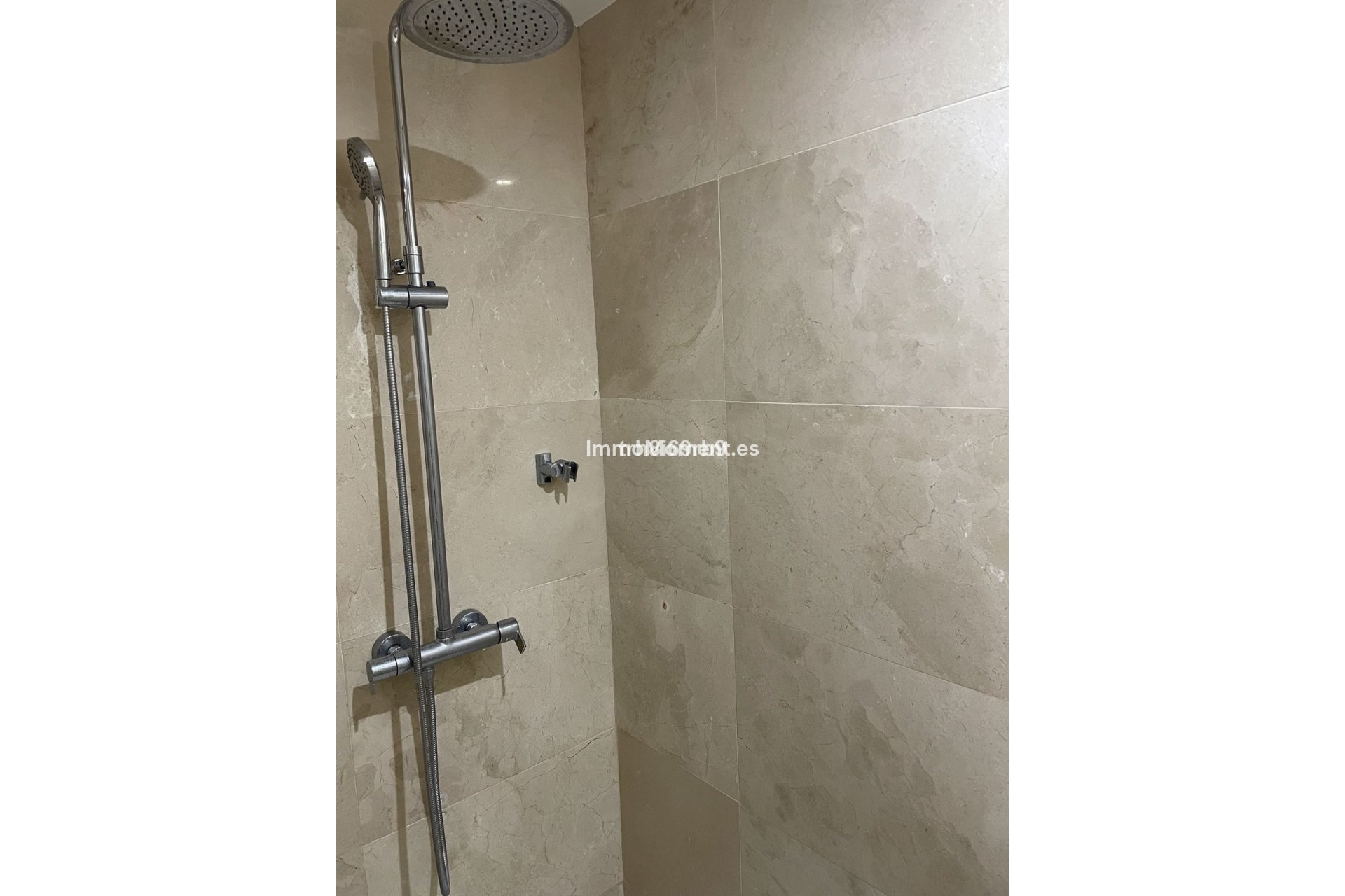 Wiederverkauf - Freistehende Villa - Estepona  - Estepona Centro