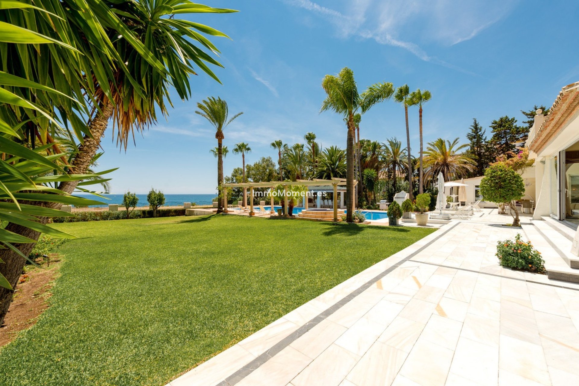 Wiederverkauf - Freistehende Villa - Estepona  - Estepona Centro