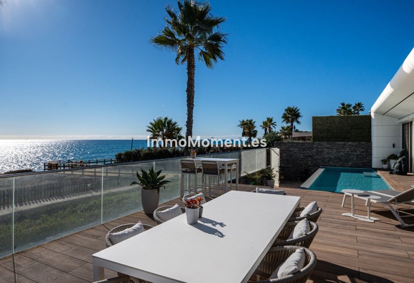 Wiederverkauf - Freistehende Villa - Estepona  - Estepona Centro