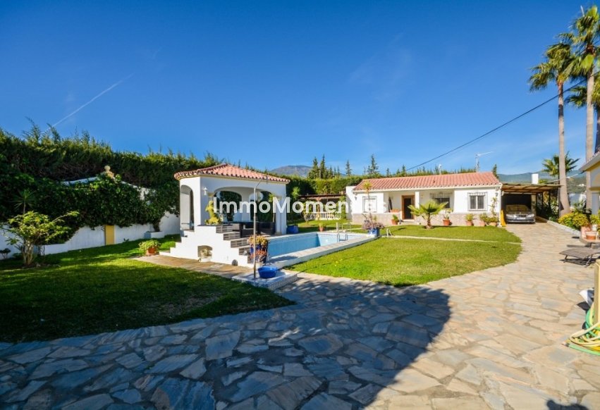 Wiederverkauf - Freistehende Villa - Estepona  - Estepona Centro