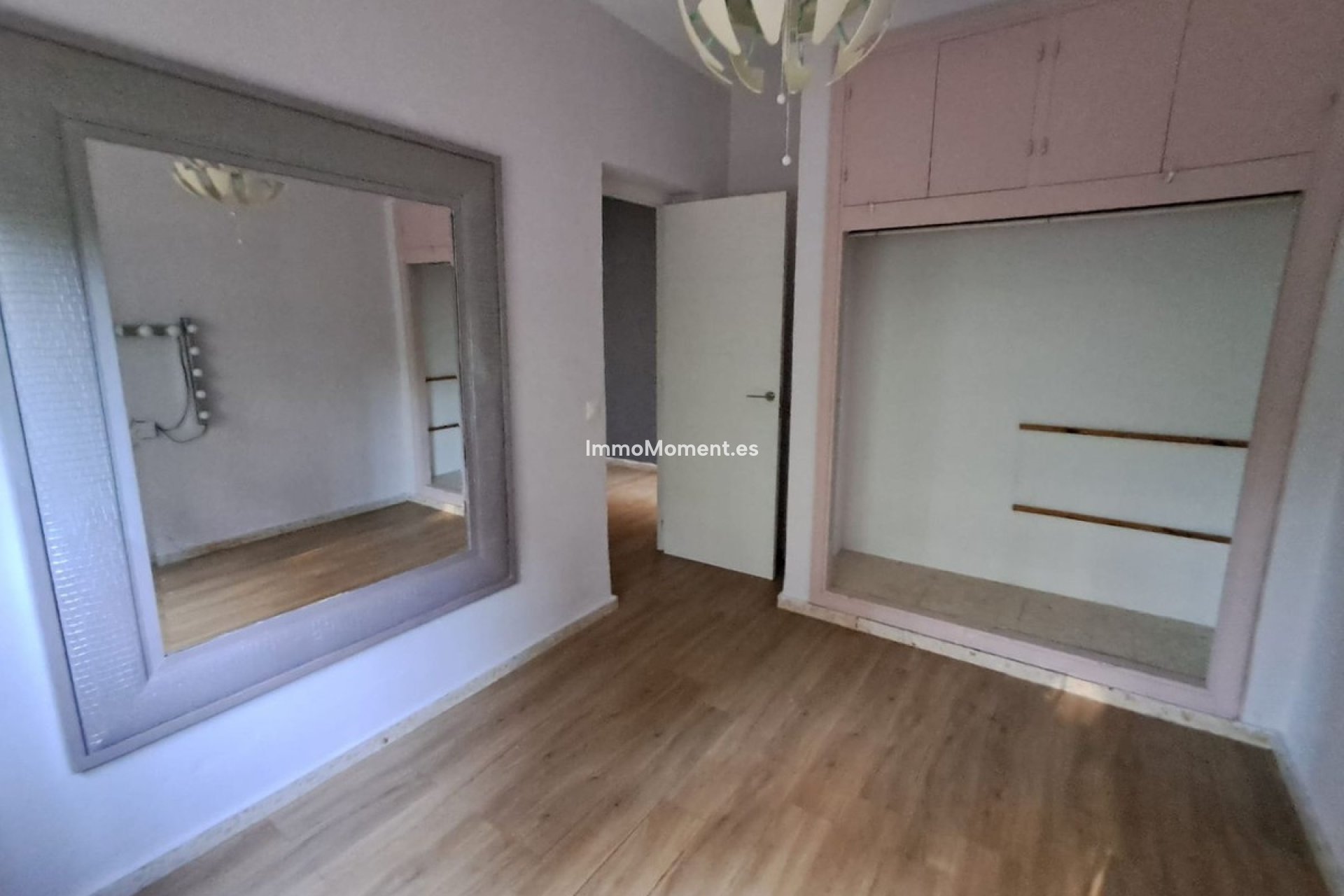 Wiederverkauf - Freistehende Villa - Estepona  - Estepona Centro
