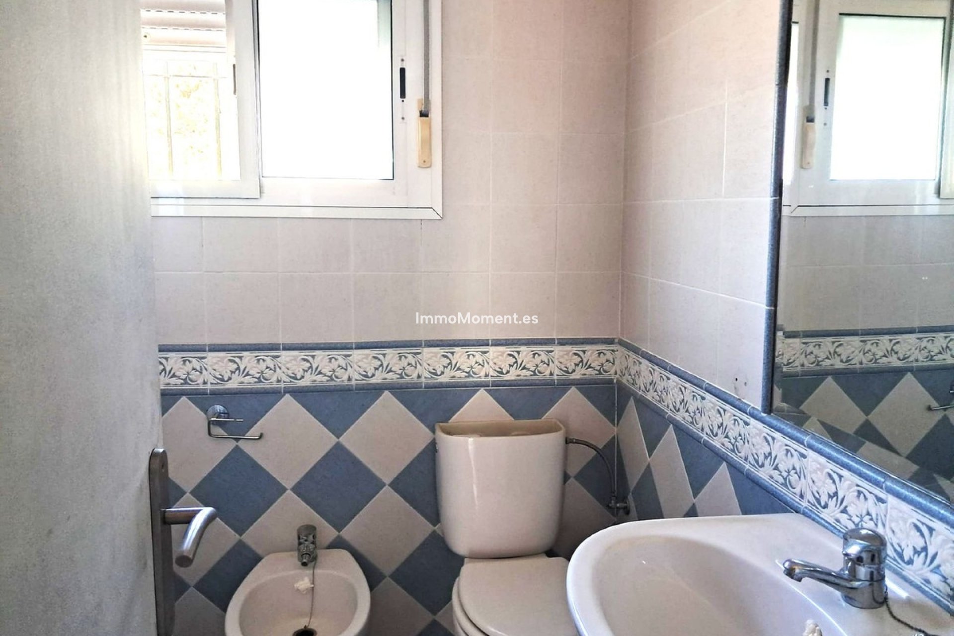 Wiederverkauf - Freistehende Villa - Estepona  - Estepona Centro