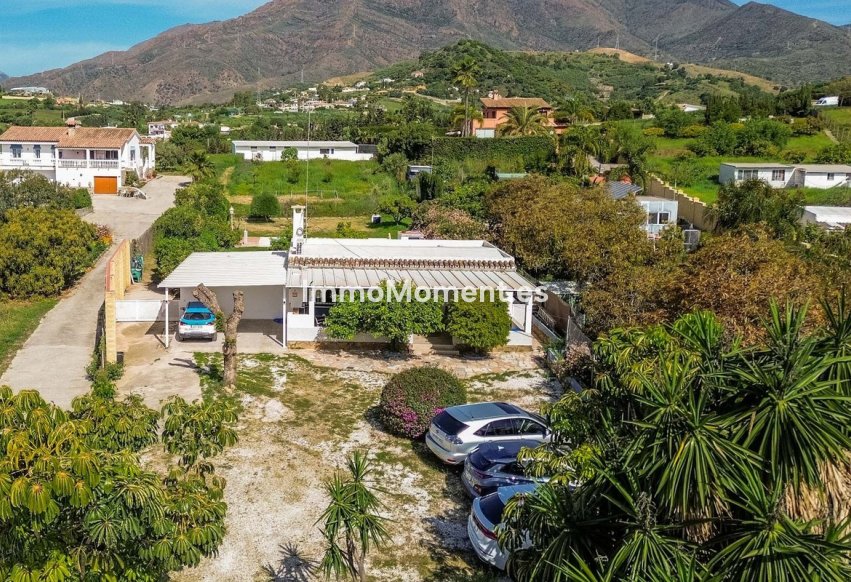 Wiederverkauf - Freistehende Villa - Estepona  - Estepona Centro