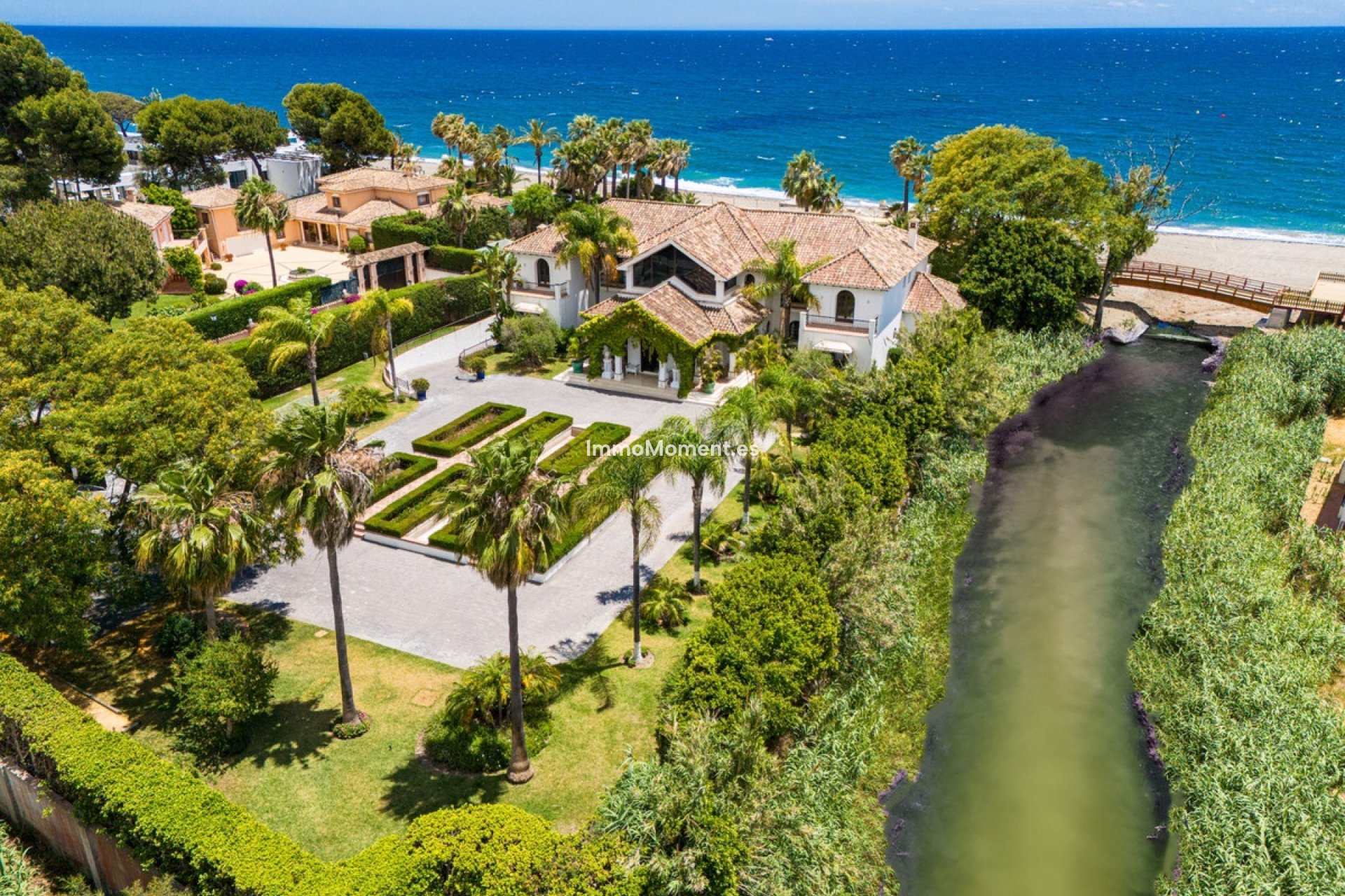 Wiederverkauf - Freistehende Villa - Estepona  - Estepona Centro