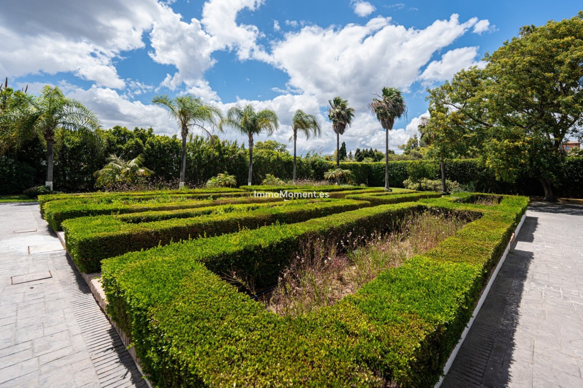 Wiederverkauf - Freistehende Villa - Estepona  - Estepona Centro
