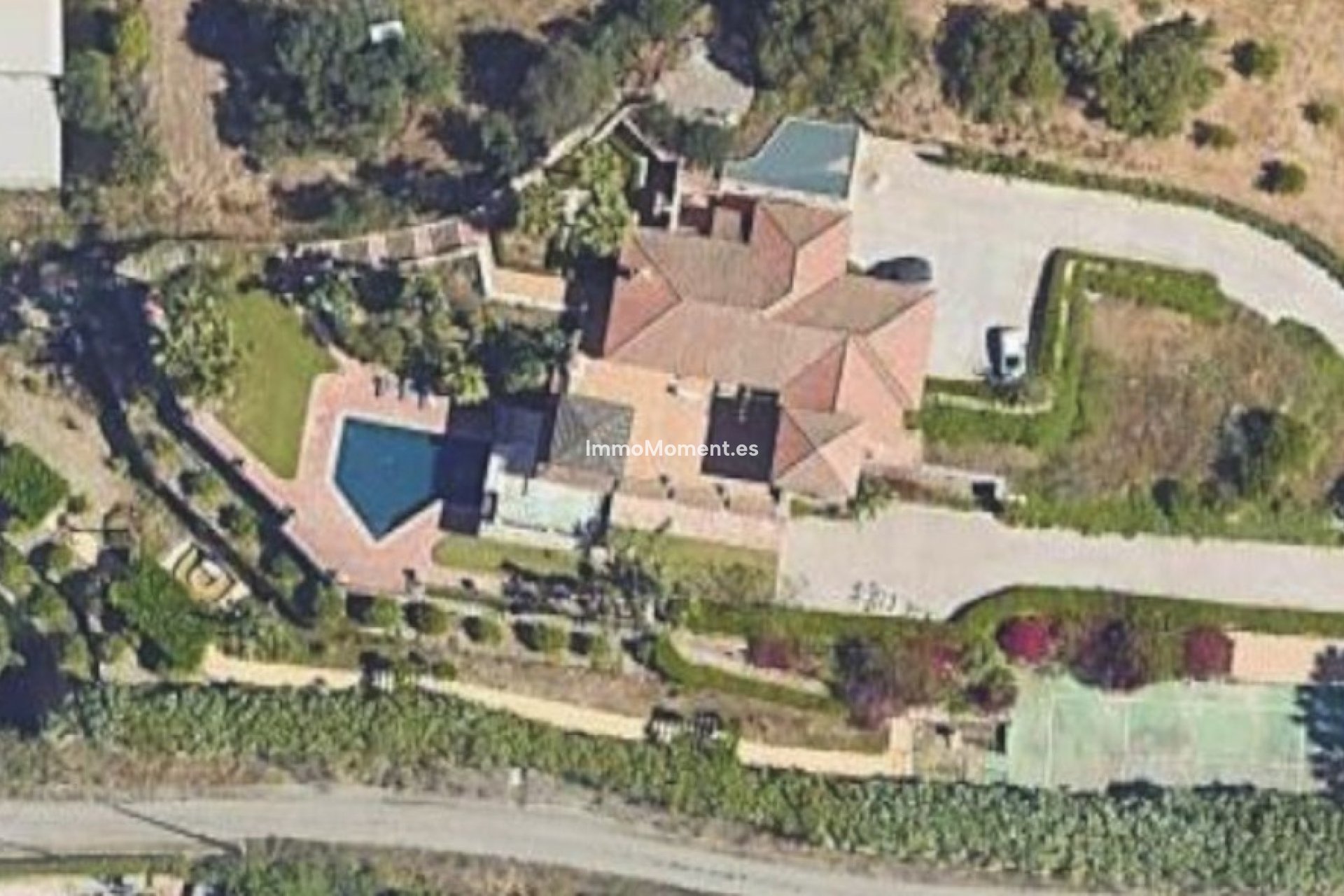 Wiederverkauf - Freistehende Villa - Estepona  - Estepona Centro