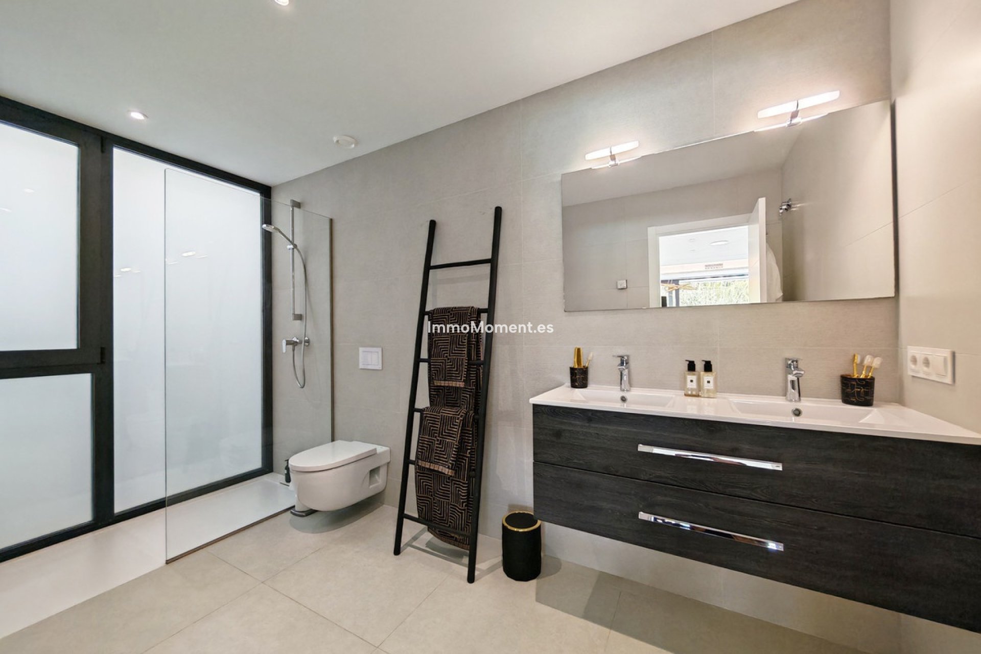 Wiederverkauf - Freistehende Villa - Estepona  - Estepona Centro