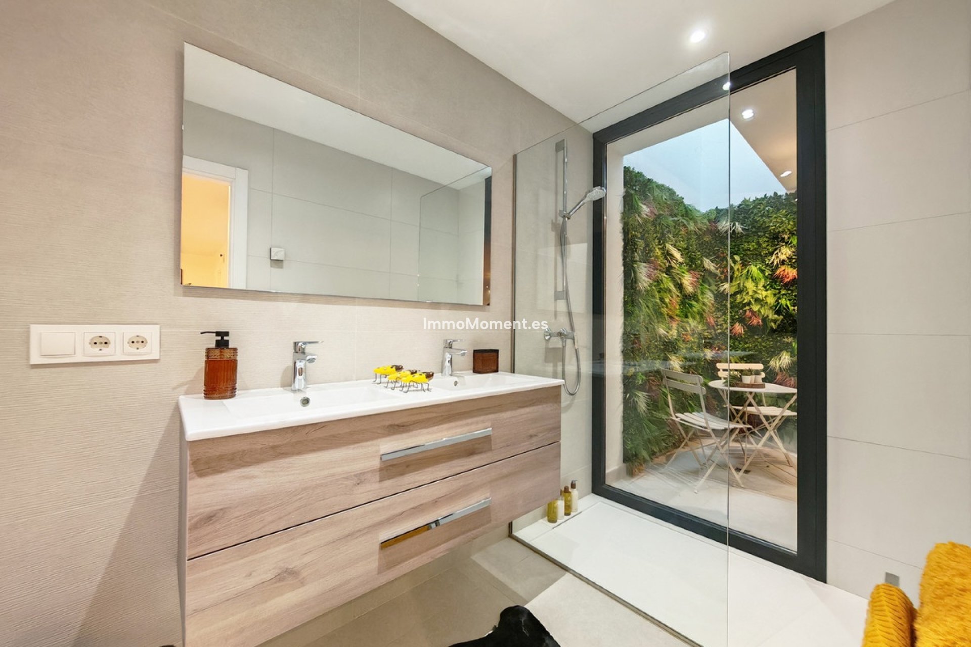 Wiederverkauf - Freistehende Villa - Estepona  - Estepona Centro