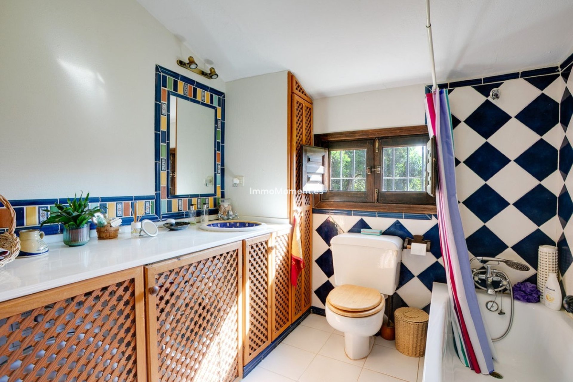 Wiederverkauf - Freistehende Villa - Estepona  - Estepona Centro