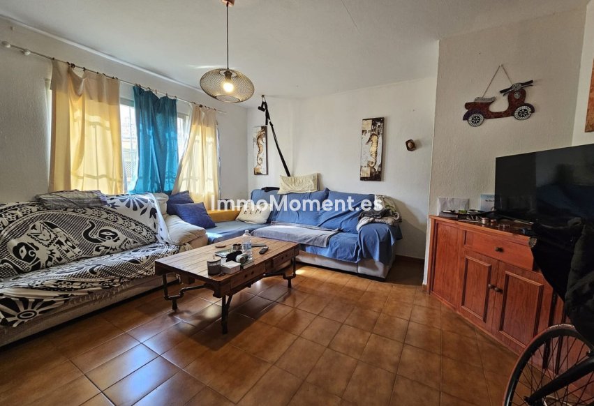 Wiederverkauf - Freistehende Villa - Estepona  - Estepona Centro