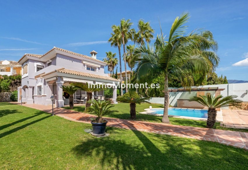Wiederverkauf - Freistehende Villa - Estepona  - Estepona Centro