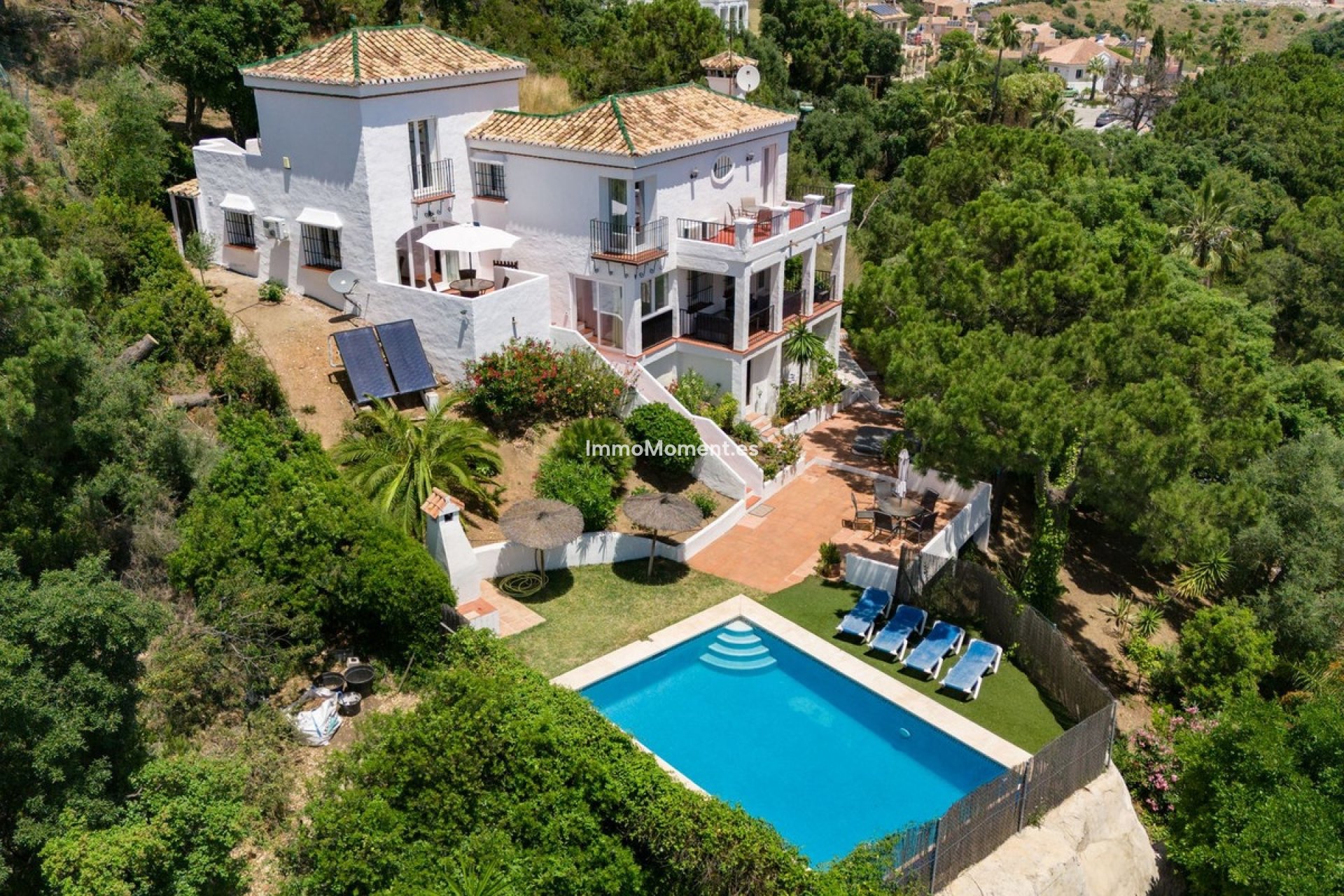 Wiederverkauf - Freistehende Villa - Estepona  - Estepona Centro
