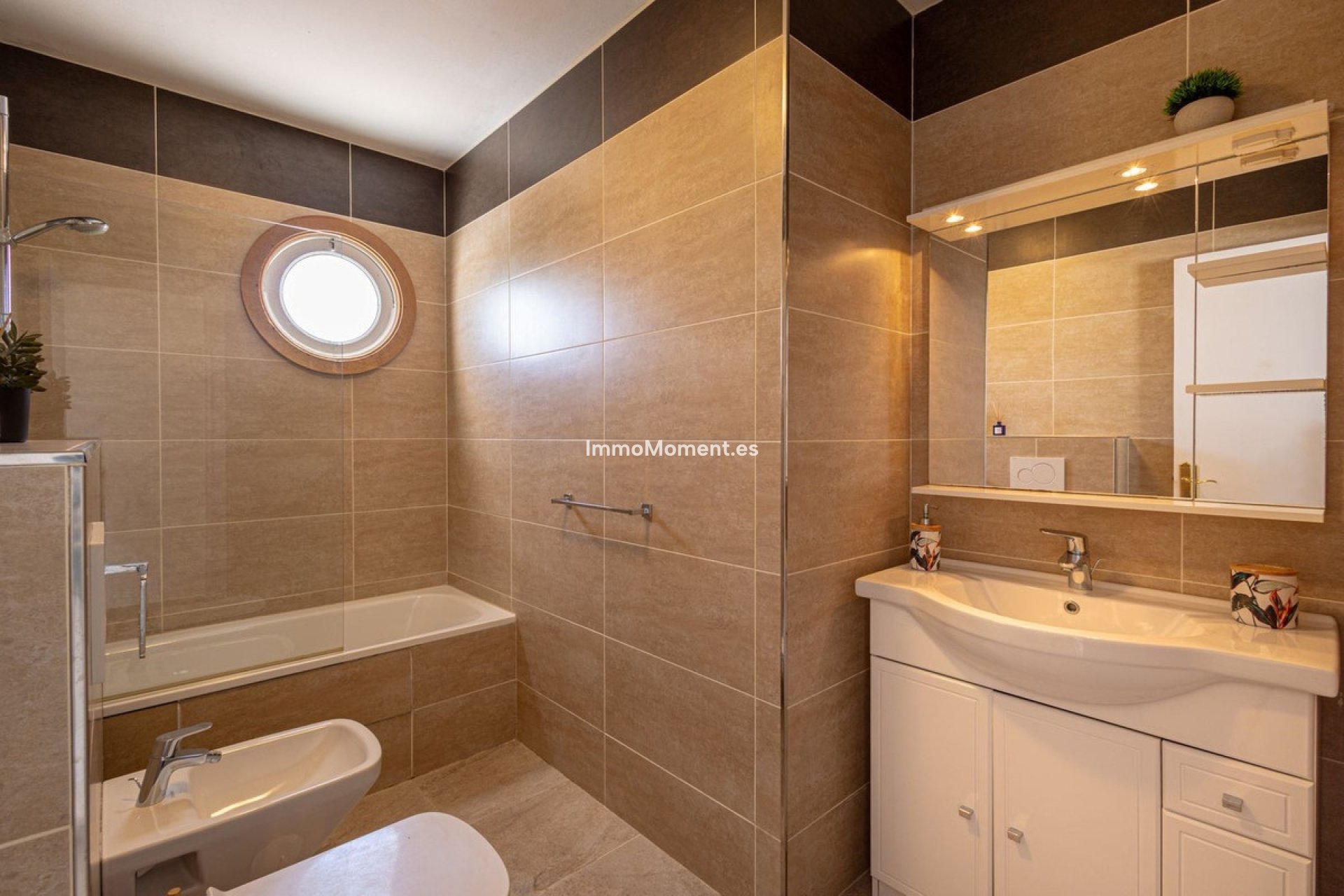 Wiederverkauf - Freistehende Villa - Estepona  - Estepona Centro