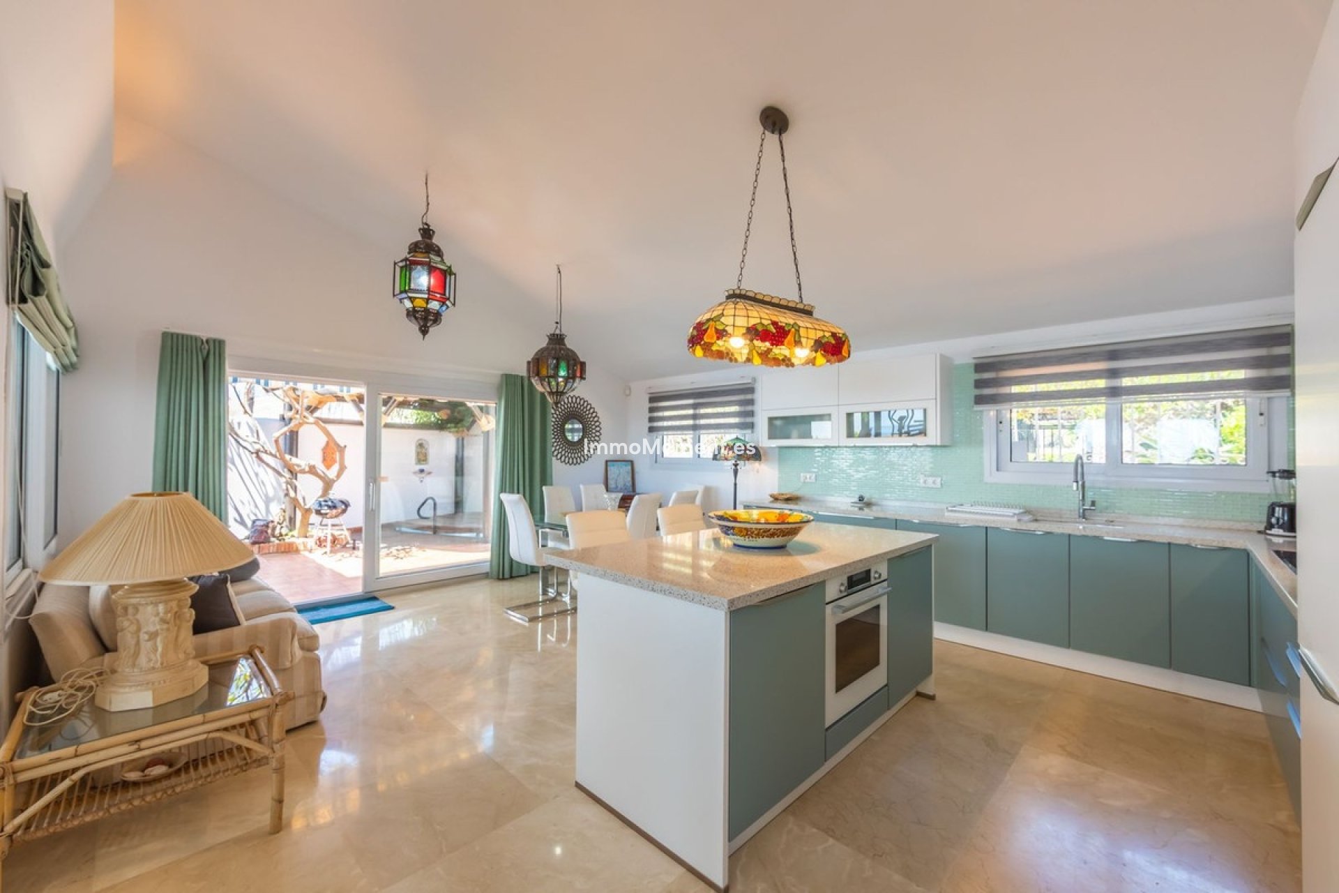 Wiederverkauf - Freistehende Villa - Estepona  - Estepona Centro
