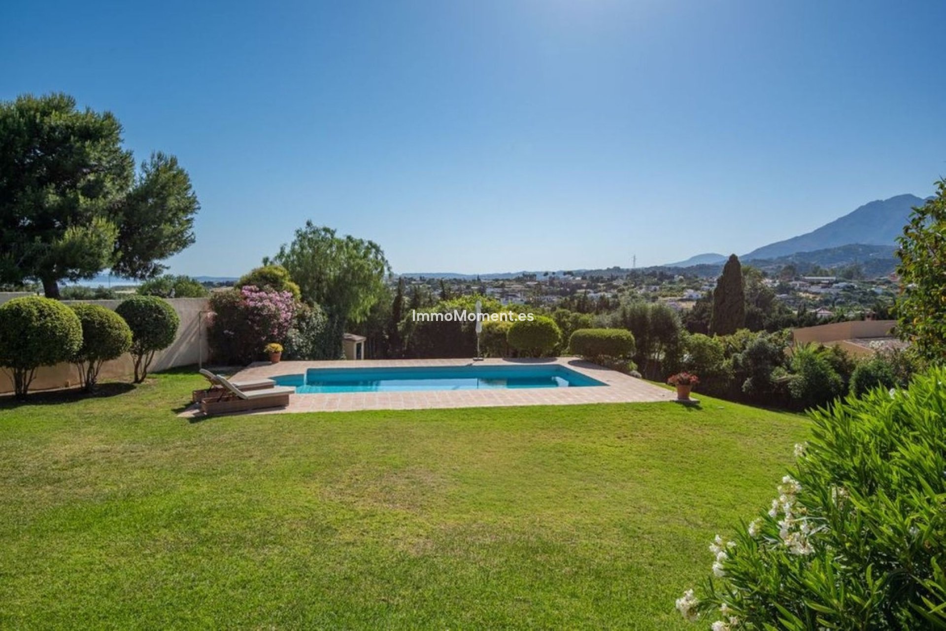 Wiederverkauf - Freistehende Villa - Estepona  - Estepona Centro