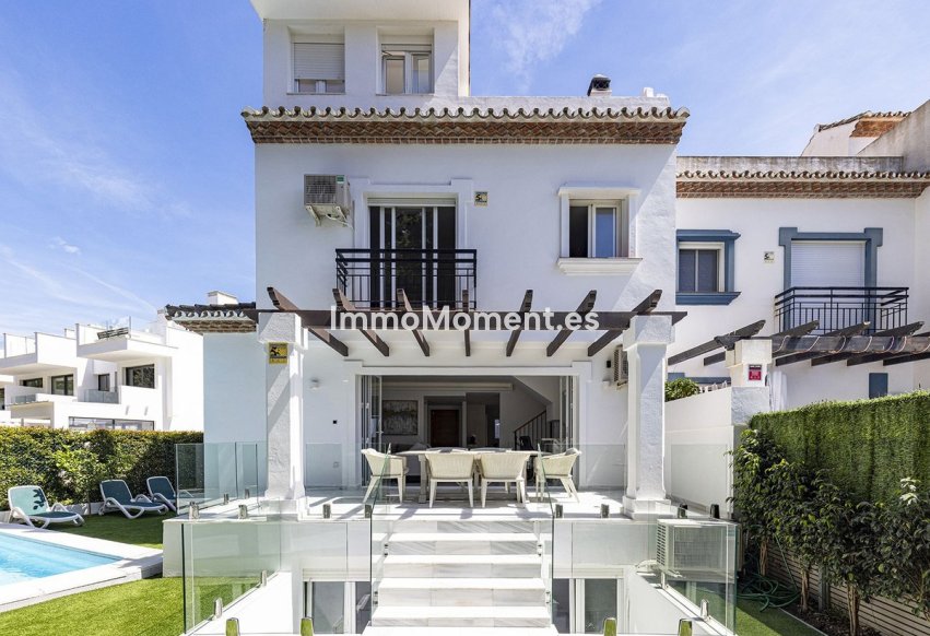 Wiederverkauf - Freistehende Villa - Estepona  - Estepona Centro