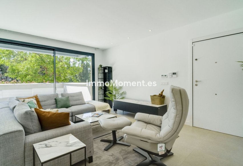 Wiederverkauf - Freistehende Villa - Estepona  - Estepona Centro