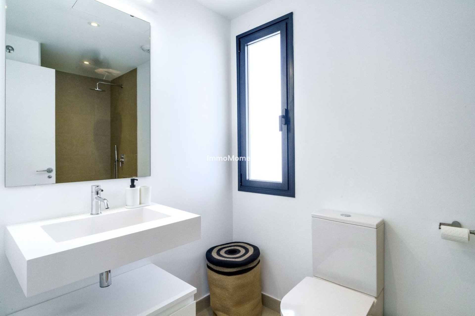 Wiederverkauf - Freistehende Villa - Estepona  - Estepona Centro