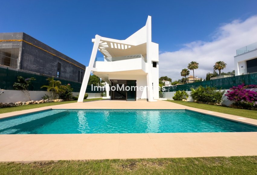 Wiederverkauf - Freistehende Villa - Estepona  - Estepona Centro