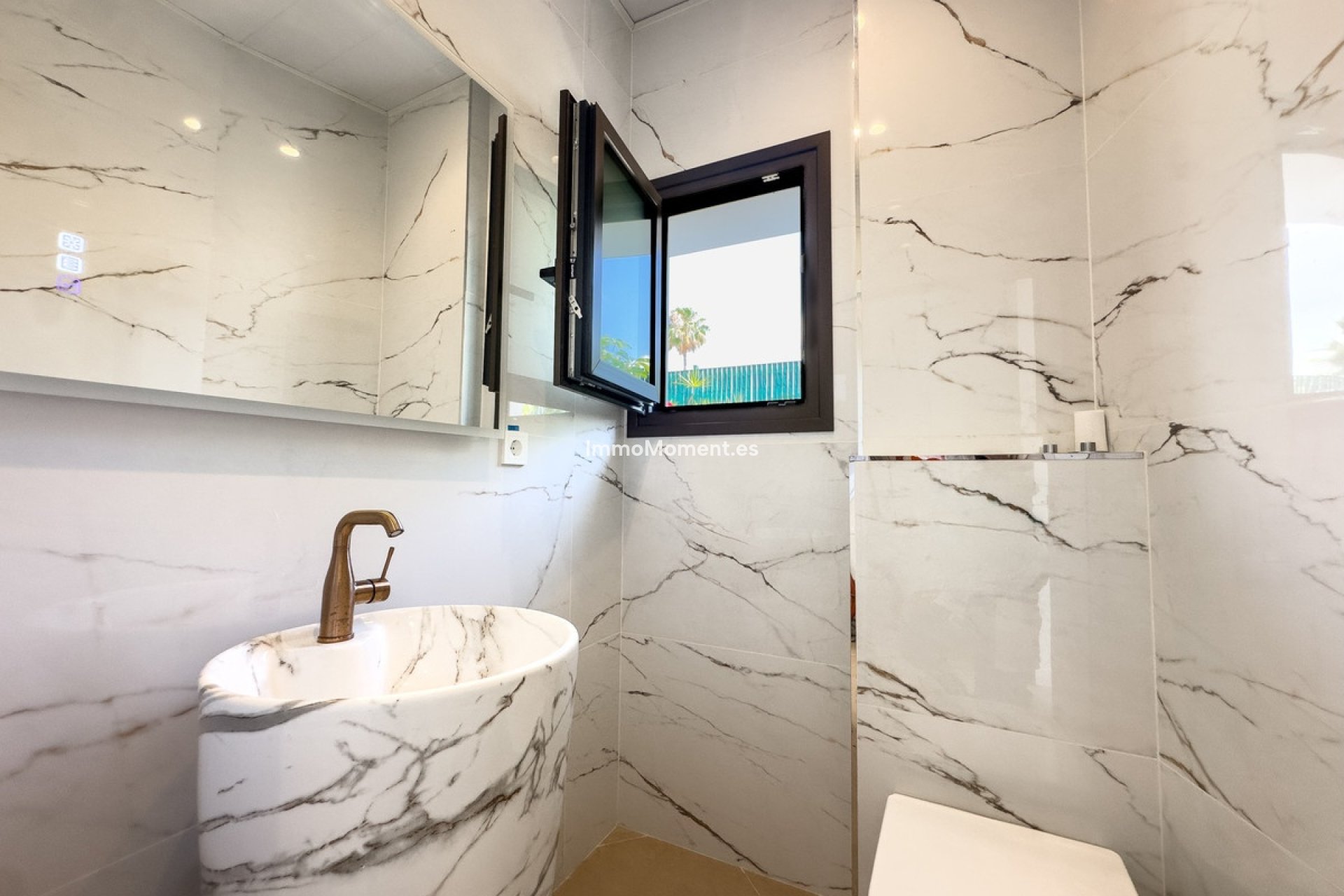Wiederverkauf - Freistehende Villa - Estepona  - Estepona Centro