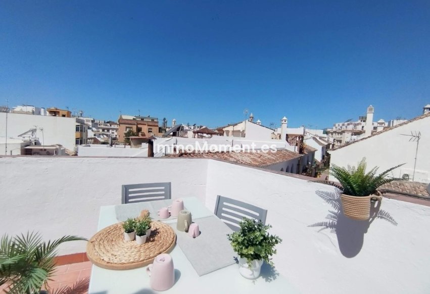 Wiederverkauf - Freistehende Villa - Estepona  - Estepona Centro