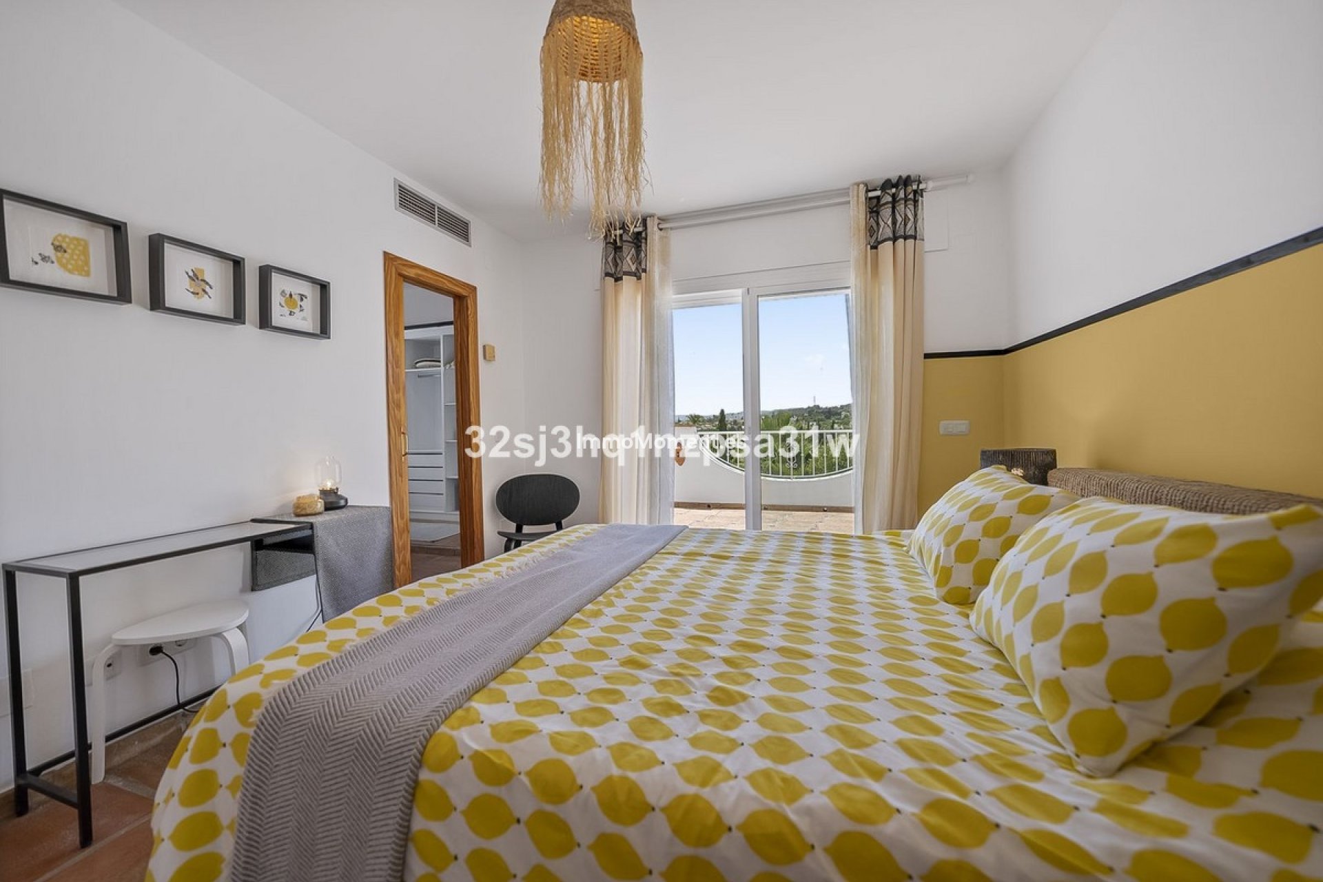Wiederverkauf - Freistehende Villa - Estepona  - Estepona Centro