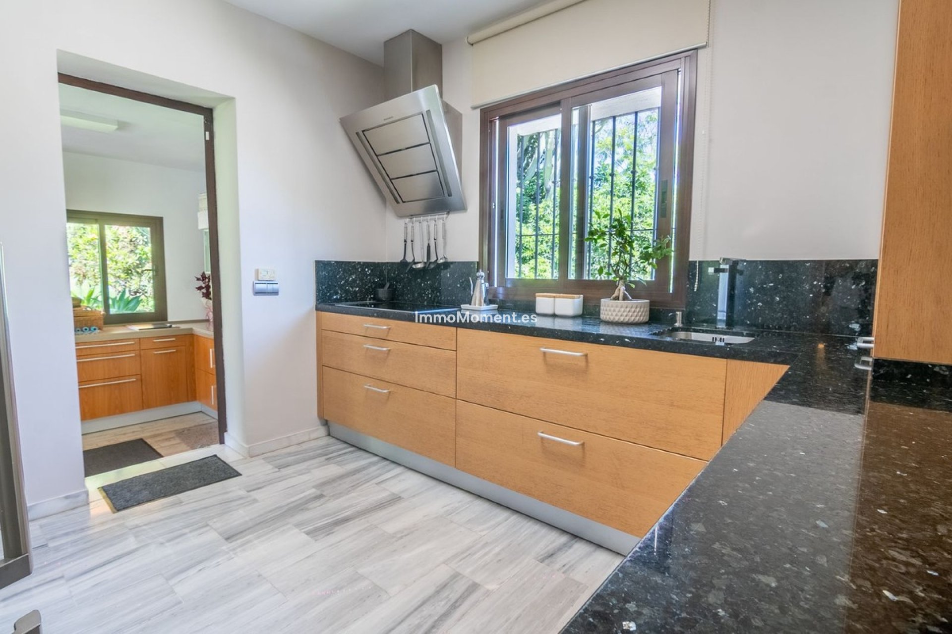 Wiederverkauf - Freistehende Villa - Estepona  - Estepona Centro