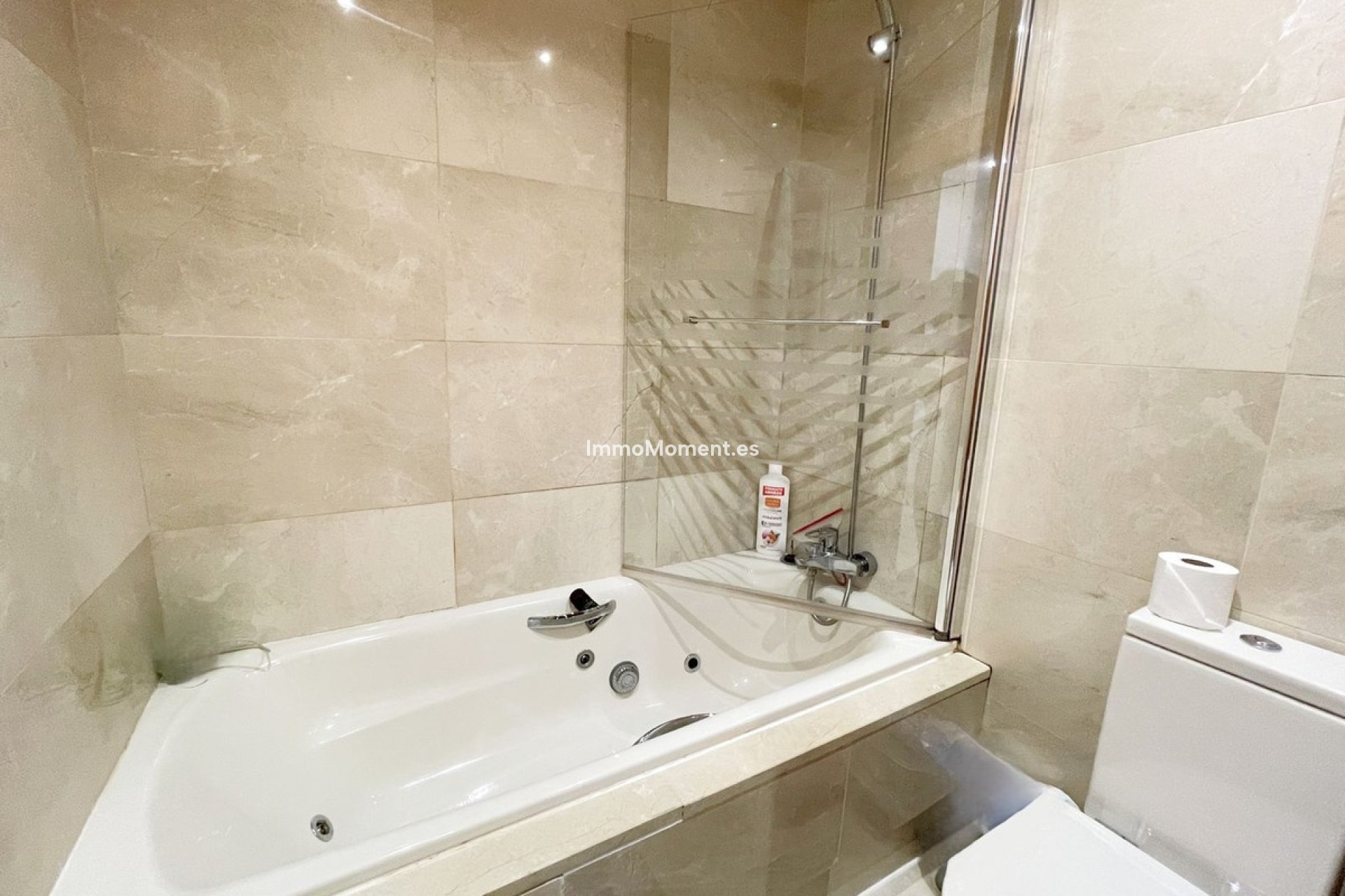 Wiederverkauf - Freistehende Villa - Estepona  - Estepona Centro