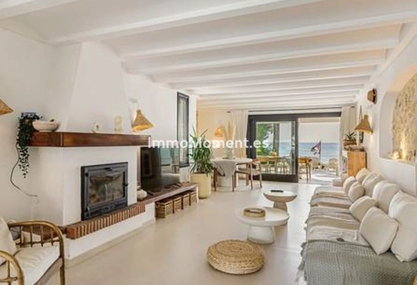 Wiederverkauf - Freistehende Villa - Estepona  - Estepona Centro