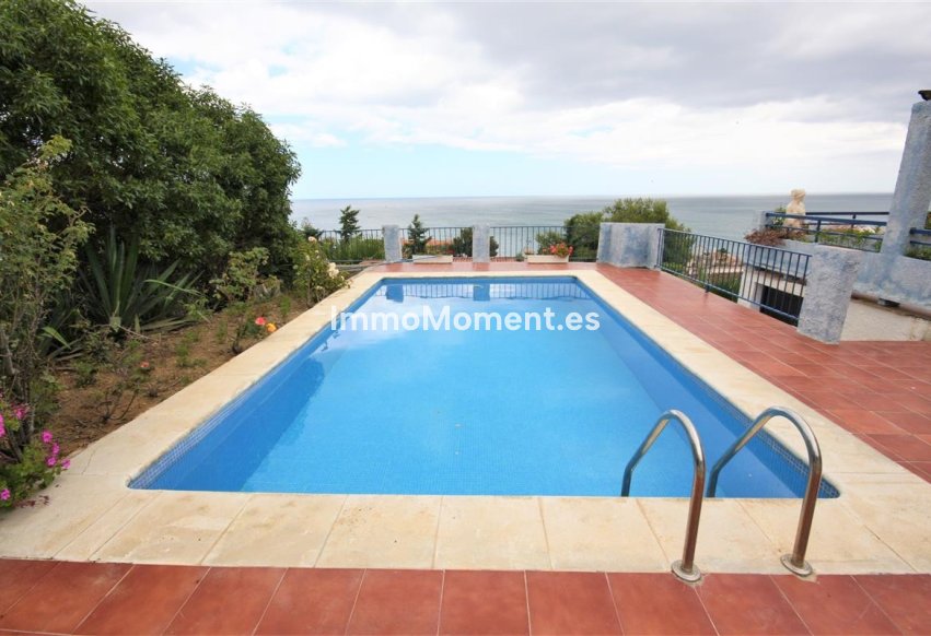 Wiederverkauf - Freistehende Villa - Estepona  - Estepona Centro