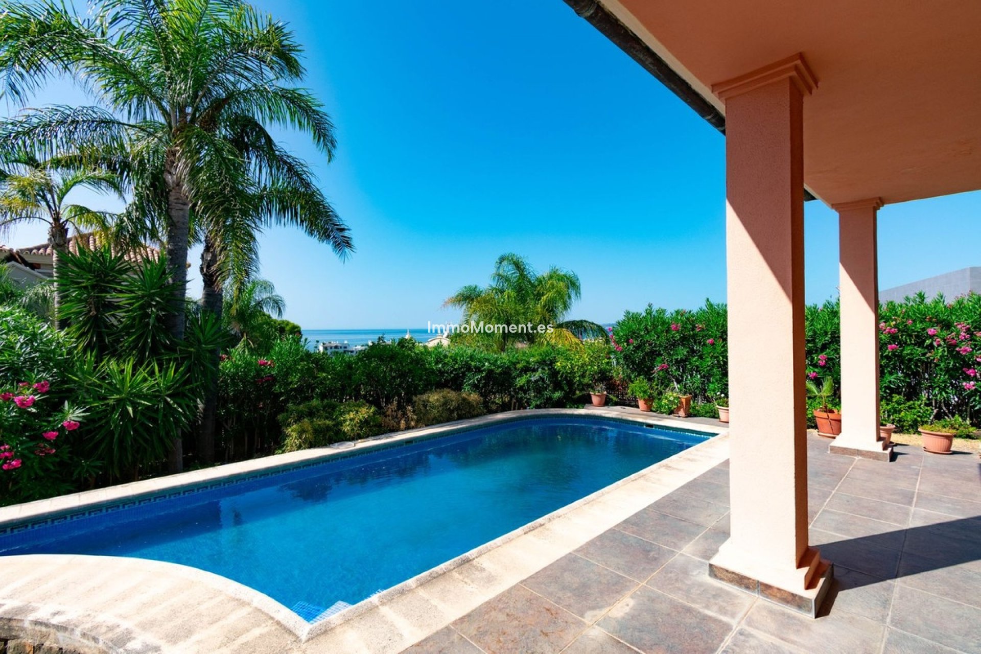 Wiederverkauf - Freistehende Villa - Estepona  - Estepona Centro