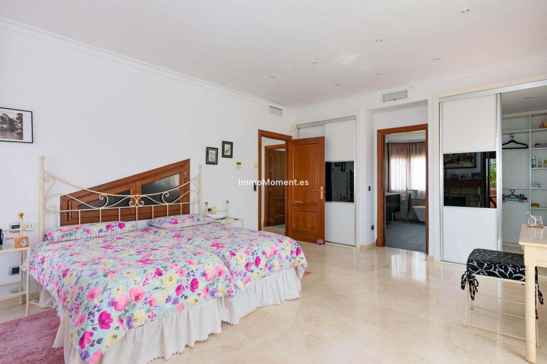 Wiederverkauf - Freistehende Villa - Estepona  - Estepona Centro