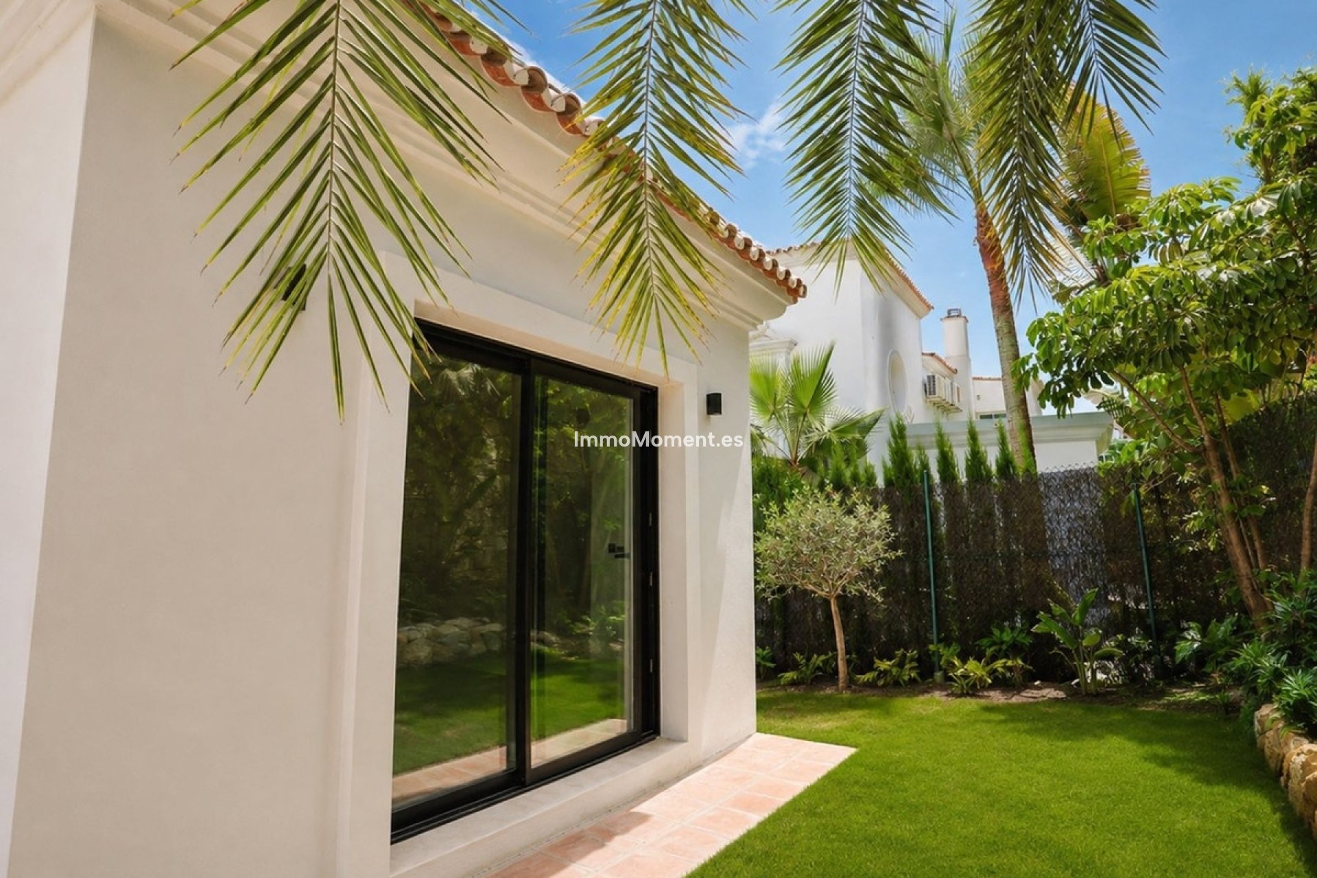Wiederverkauf - Freistehende Villa - Estepona  - New Golden Mile