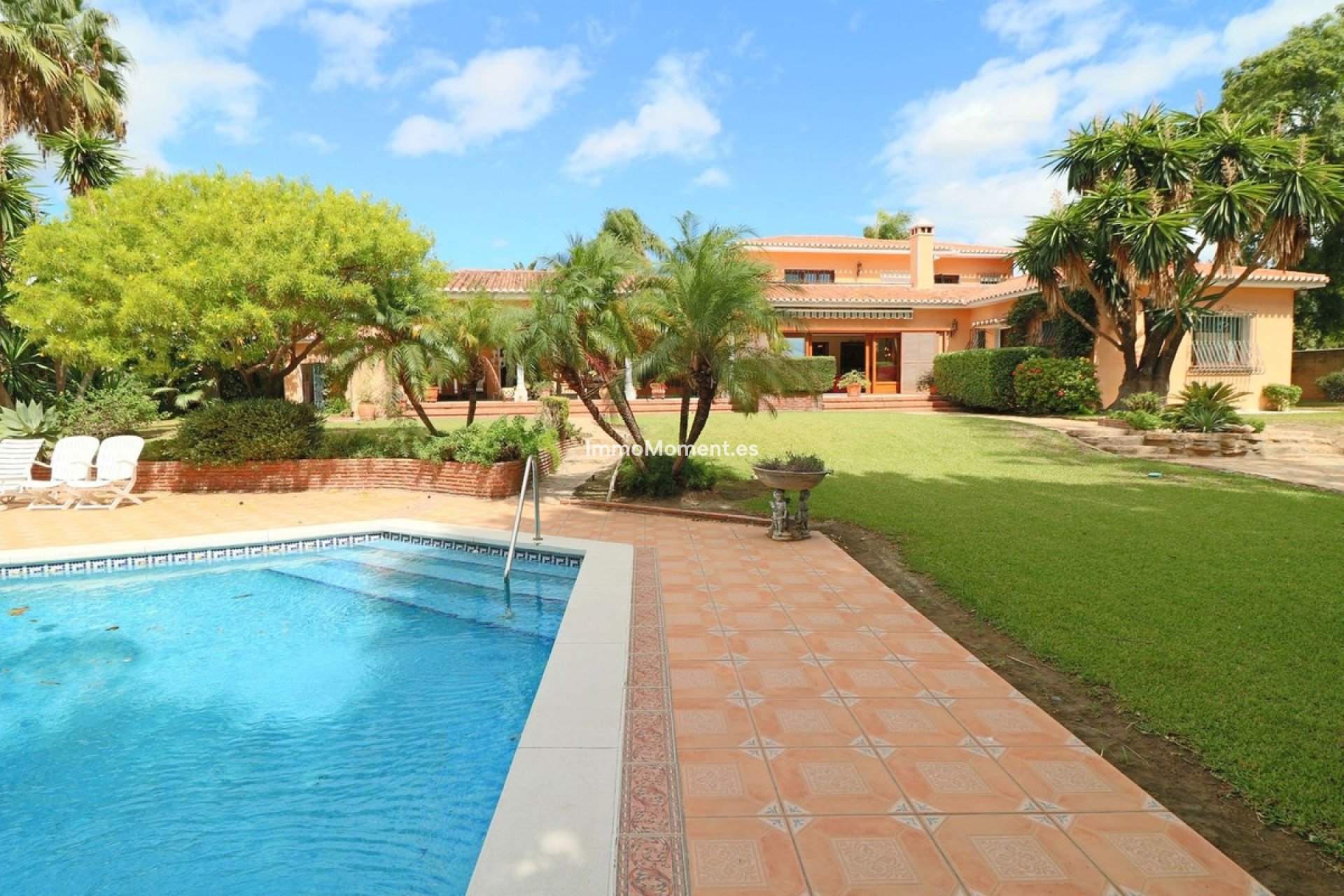 Wiederverkauf - Freistehende Villa - Estepona  - New Golden Mile