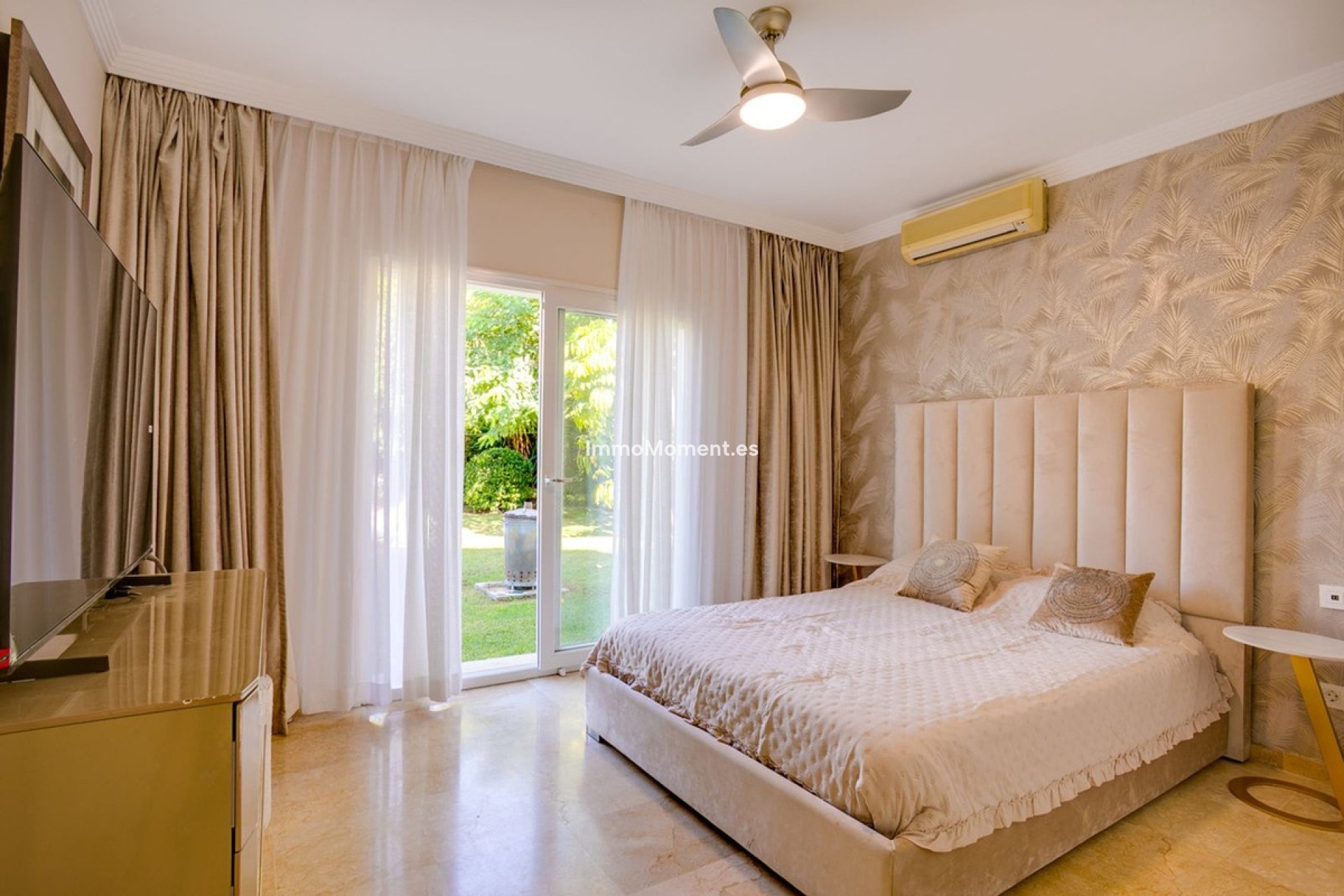Wiederverkauf - Freistehende Villa - Estepona  - New Golden Mile